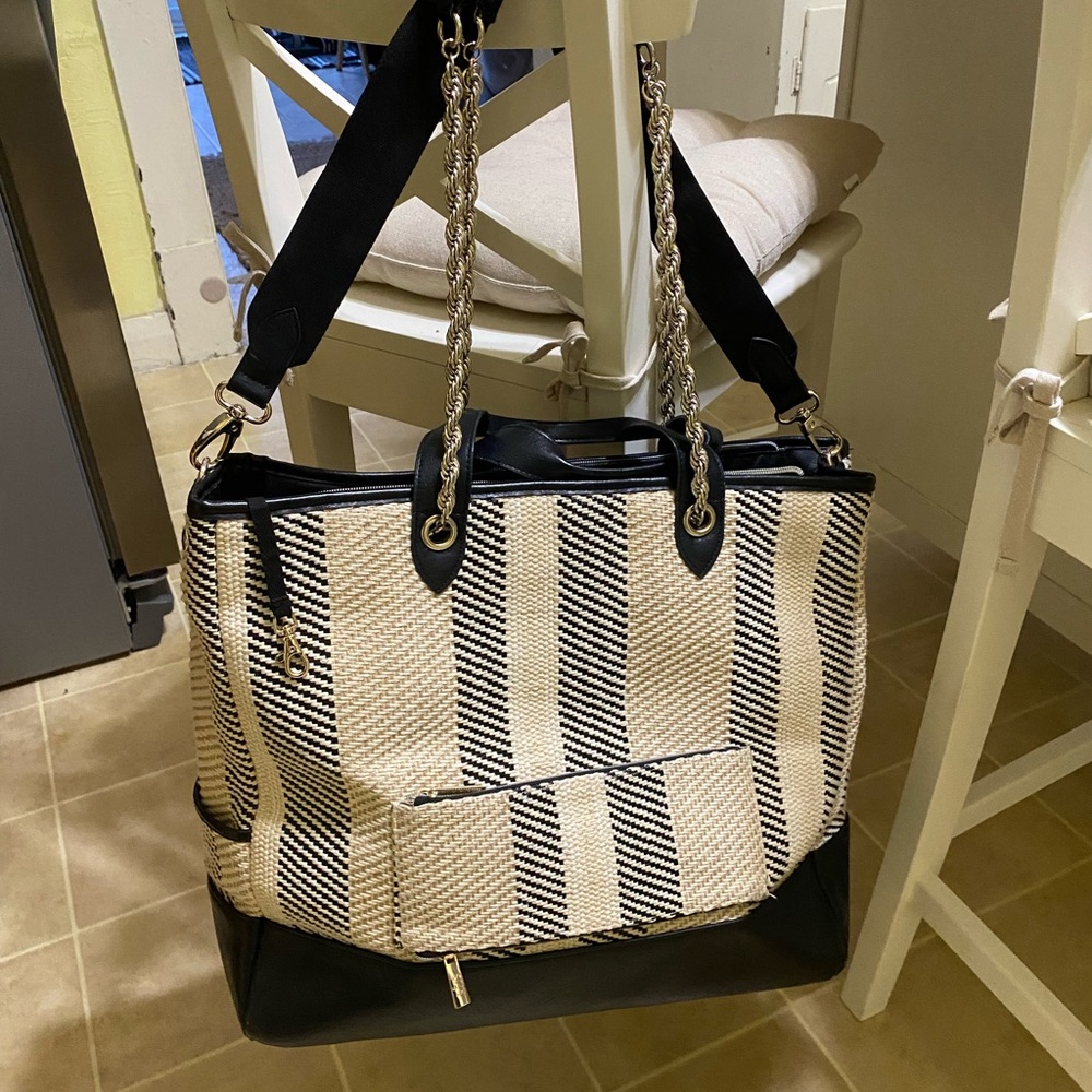 BEIS LARGE TOTE with strap that slides on luggage handle